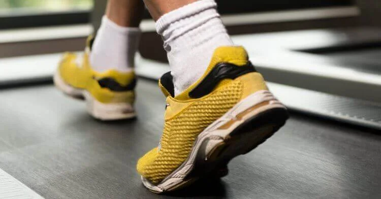 Running assessment on treadmill